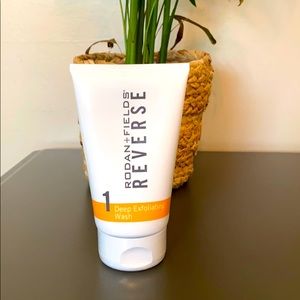 Rodan + Fields Reverse 1 Deep exfoliating wash